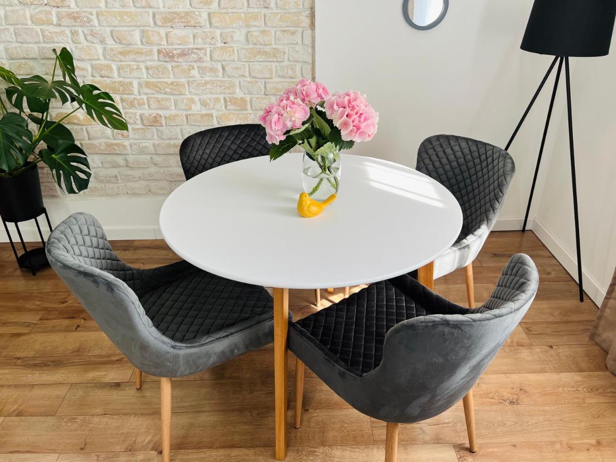 The Right Coast Apartment With Free Private Parking Riga Luaran gambar
