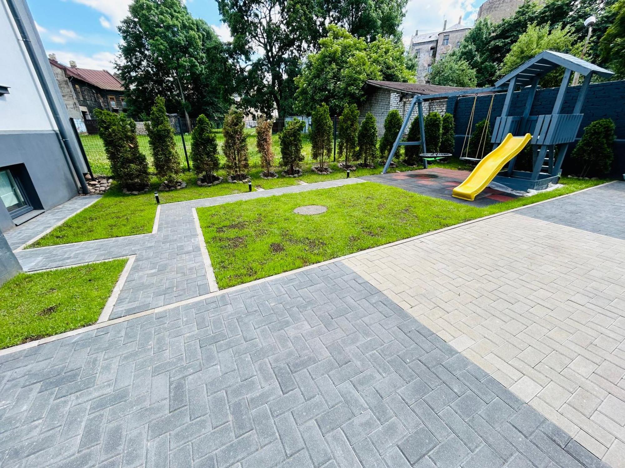 The Right Coast Apartment With Free Private Parking Riga Luaran gambar